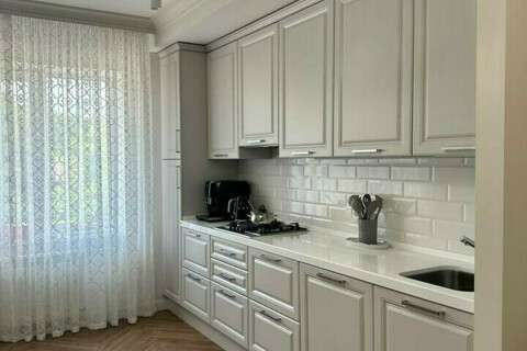 3-к квартира, 115,6 м², 4/10 эт.