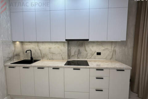 1-к квартира, 40 м², 8/9 эт.