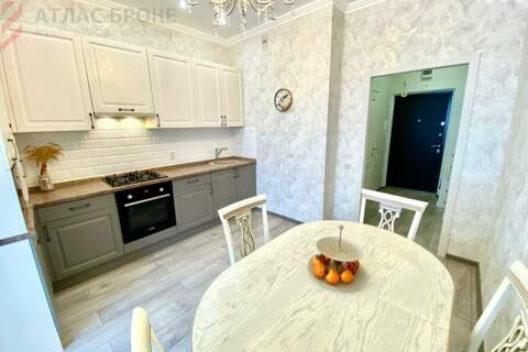 1-к квартира, 45 м², 16/17 эт.