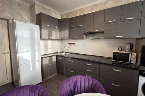 2-к квартира, 64 м², 9/15 эт.