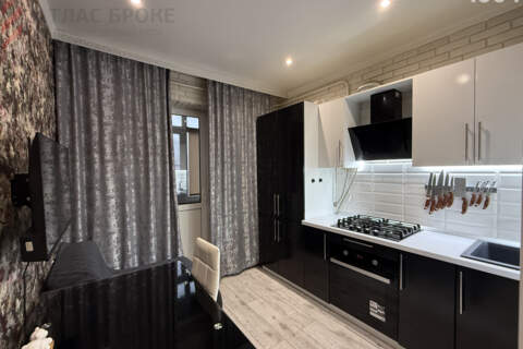 1-к квартира, 35 м², 1/4 эт.