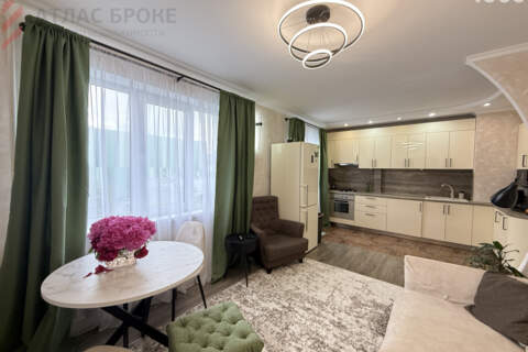 3-к квартира, 80 м², 4/9 эт.