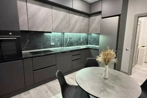 1-к квартира, 40 м², 9/9 эт.
